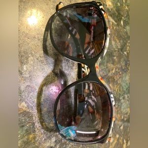 Burberry sunglasses